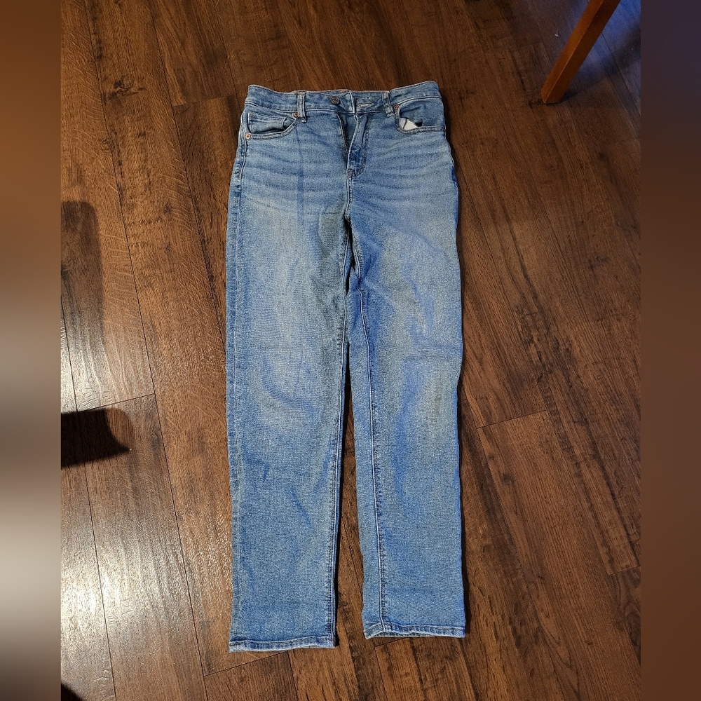 American Eagle Mom Jeans